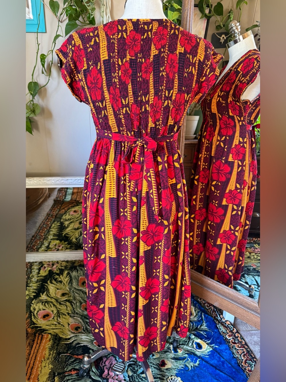 Mesian Original Style Tropical Floral Smocked Midi Dress, size XL - Picture 4 of 9